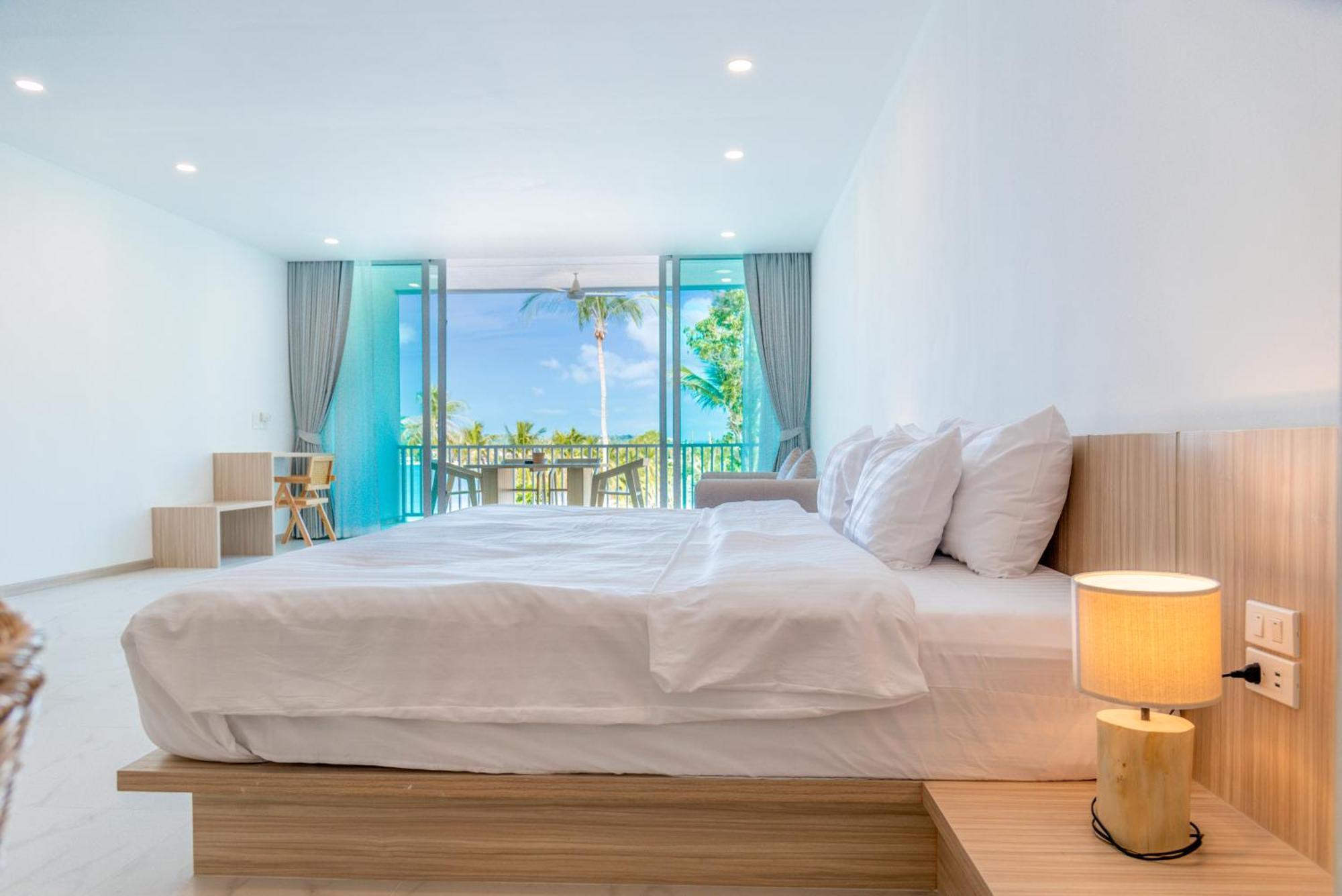 Beachfront Luxury 32 Apartemen